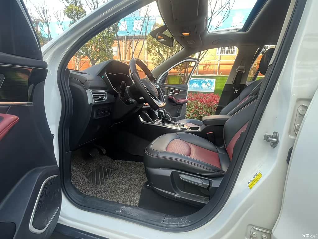 2019 Besturn T33 1.6L Automatic Internet Smart Cool China VI, фото 3, лот 10408192