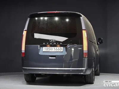 2025 Hyundai Staria 4WD Lounge 9-Seater, фото 3, лот 10054383