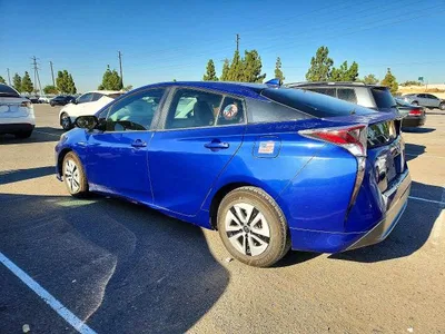 2016 TOYOTA PRIUS THREE, фото 2, лот 10506534