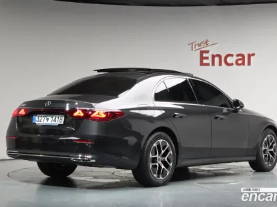 2026 Mercedes-Benz E-Class E200 Avantgarde, фото 1, лот 10223838