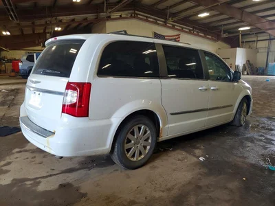 2014 CHRYSLER TOWN & COUNTRY TOURING, фото 3, лот 10865799