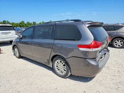 2011 TOYOTA SIENNA XLE 8-PASSENGER, фото 2, лот 10530068