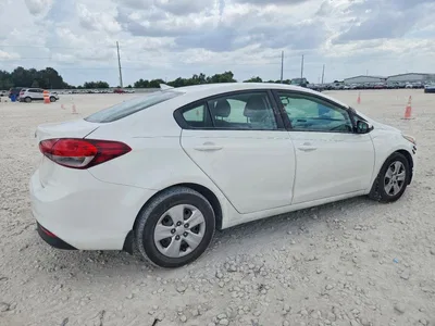 2018 KIA FORTE LX, фото 3, лот 10645667