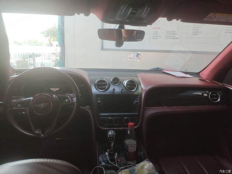 2018 Bentley Bentayga 4.0T V8, фото 4, лот 11102445