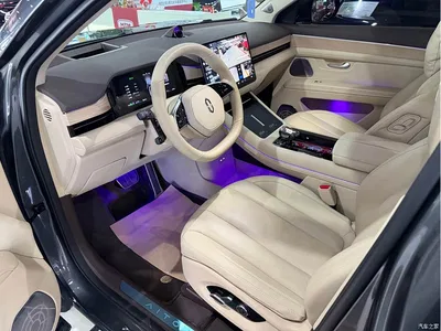 2024 AITO Wenjie AITO M7 1.5T Smart Drive 4WD Ultra 6-seater, фото 4, лот 10278518