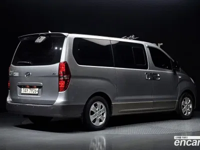 2014 Hyundai Starex 11-Seater Wagon HVX, фото 1, лот 10191698