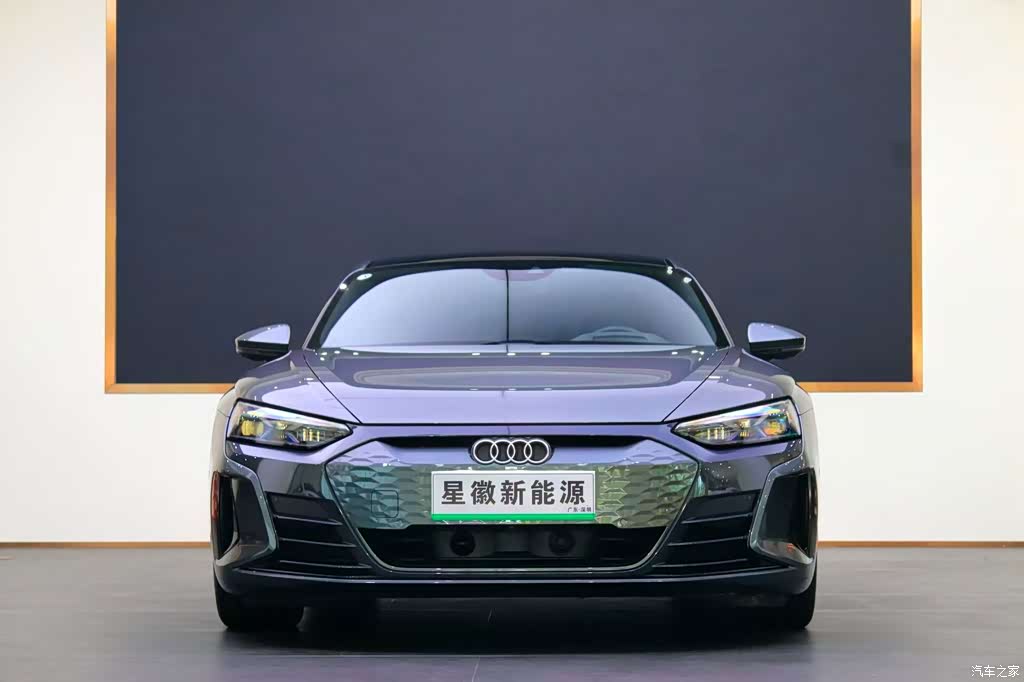 2023 Audi e-tron GT Base Model, фото 2, лот 10239449