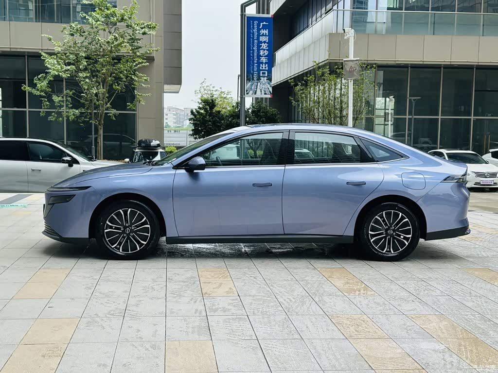 2025 Nissan N6 Mid Configuration, фото 4, лот 10339119