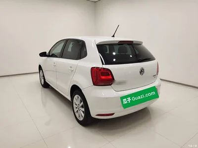 2014 Volkswagen Polo 1.6L Automatic Comfort Edition, фото 4, лот 10261527