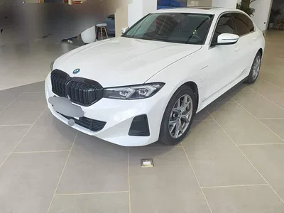 2024 BMW i3 eDrive 35 L, фото 1, лот 10472821