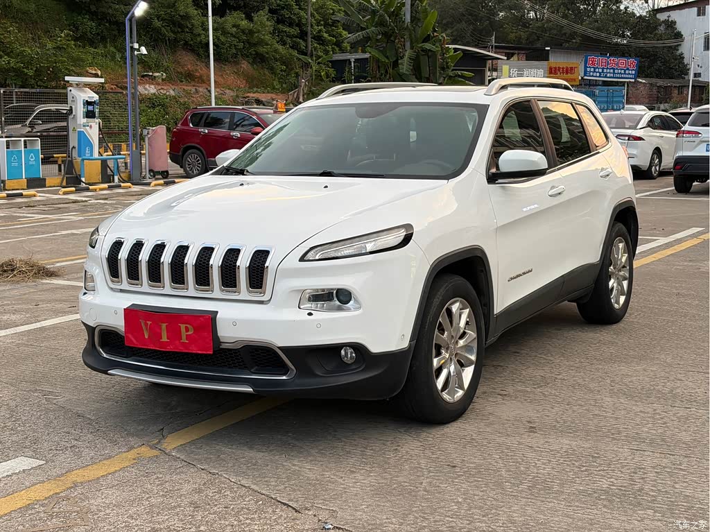 2016 Jeep Cherokee 2.4L Superior Edition, фото 1, лот 10587226