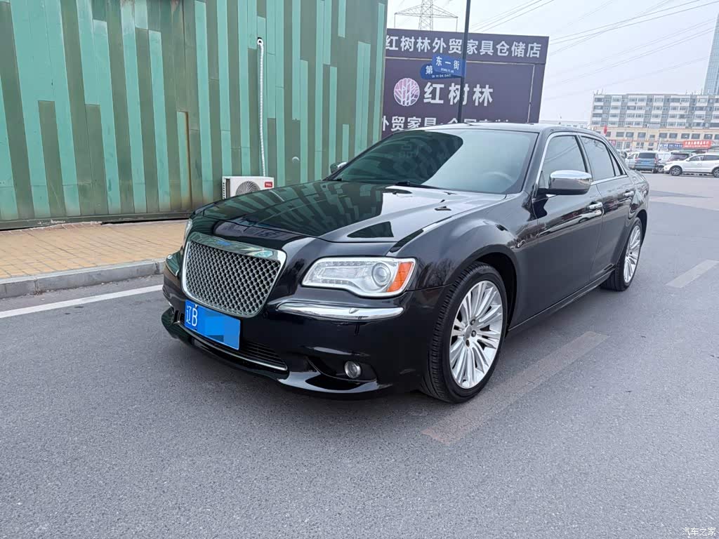 2013 Chrysler 300C (Import) Model 3.6L Premium Comfort Edition, фото 1, лот 11139411