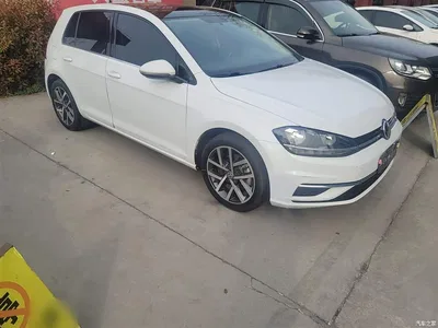 2020 Volkswagen Golf Beloved Edition 200TSI DSG Comfort Progressive, фото 4, лот 10451884