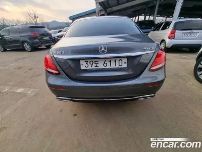 2019 Mercedes-Benz E-Class E300 4MATIC Avnatgarde, фото 4, лот 10077048
