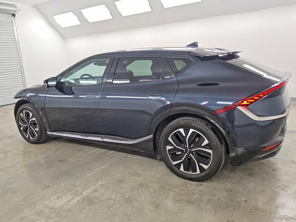 2023 KIA EV6 WIND, фото 2, лот 11129237