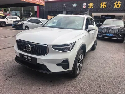 2024 Volvo XC40 B3 Smart Elite Luxury Edition, фото 1, лот 11188057
