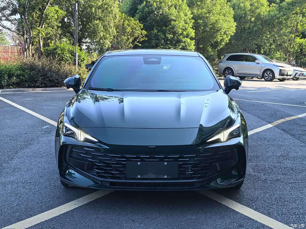 2025 MG MG7 2.0T Trophy+ Super Smart Driving Edition, фото 1, лот 11192203