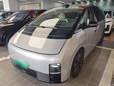 2024 Li Auto MEGA Ultra, фото 2, лот 10440040