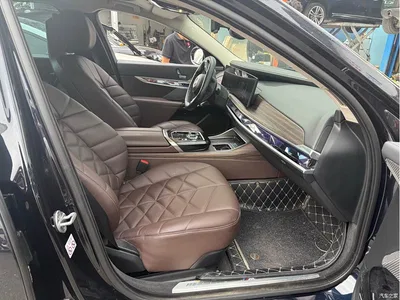 2023 BMW 7 Series Model 735Li M Sport Package, фото 4, лот 10829416