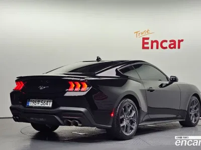 2024 Ford Mustang 2.3 EcoBoost Premium Coupe, фото 2, лот 10183917