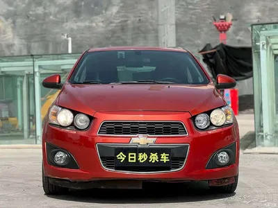 2013 Chevrolet Aveo Hatchback 1.6L MT SX Fashion Audio-Visual Edition, фото 2, лот 10380138