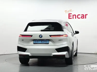 2022 BMW iX xDrive50 Sports Plus, фото 4, лот 10522841