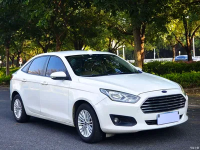 2015 Ford Escort 1.5L Automatic Comfort, фото 3, лот 10280447