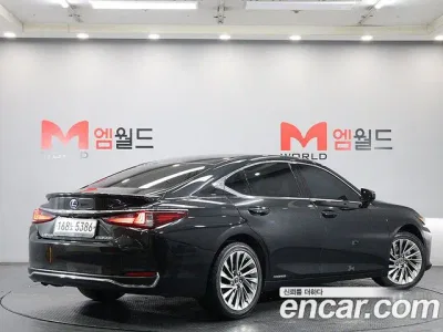 2021 Lexus ES 300h Executive, фото 2, лот 10033759
