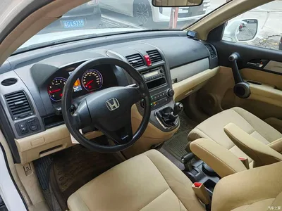 2010 Honda CR-V 2.0L Manual 2WD Urban Edition, фото 2, лот 11269740