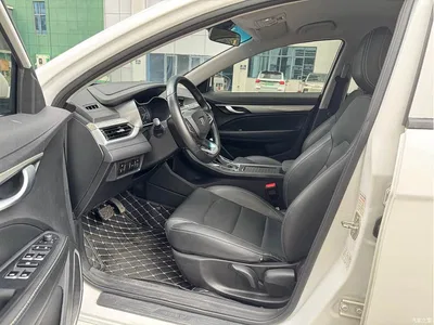 2019 Geely Emgrand Leading Edition 1.5L CVT Luxury Type China V, фото 4, лот 10302015
