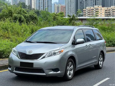2011 Toyota Sienna 2.7L 2WD Automatic, фото 1, лот 10889936