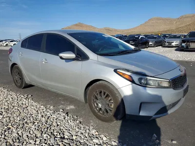 2017 KIA FORTE 5 EX AUTOMATIC, фото 4, лот 10968478