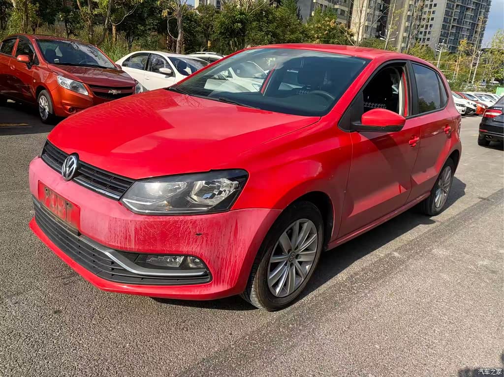 2014 Volkswagen Polo 1.4L Automatic Comfort Edition, фото 1, лот 11215135