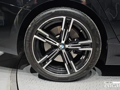 2023 BMW 3-Series 320i M Sport, фото 4, лот 10044770