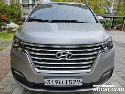 2020 Hyundai Starex Urban 9-Seater, фото 2, лот 10191456