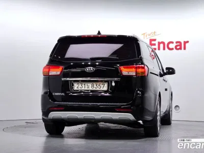 2017 Kia Canival 9-seater Prestige, фото 4, лот 10520771