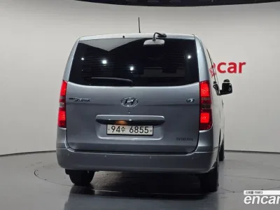 2021 Hyundai Starex Van 3-Seater, фото 4, лот 10334745