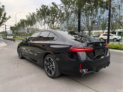 2024 BMW 5 Series (Import) Model 525i M Sport Package, фото 4, лот 11017254
