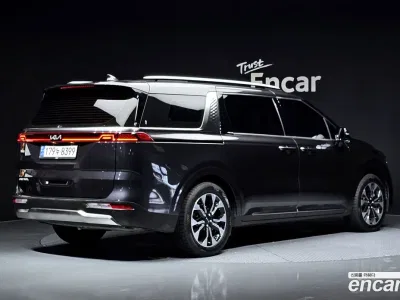 2023 Kia Canival Diesel 9-Seater Signature, фото 2, лот 10609175