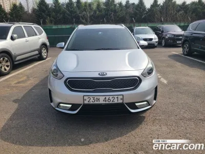 2018 Kia Niro Luxury, фото 2, лот 10081060