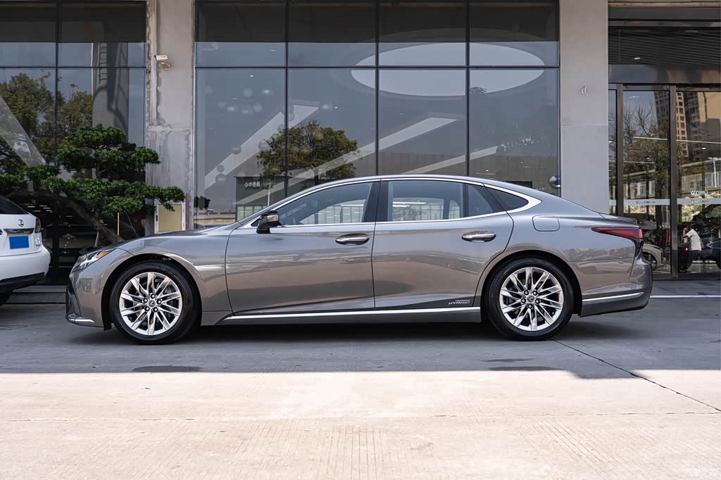 2021 Lexus LS 500h Luxury Edition, фото 4, лот 11195154