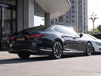 2023 Lexus LS 500h Executive Edition, фото 3, лот 10312738