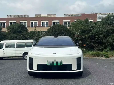 2025 Li Auto Li i8 Standard Edition, фото 3, лот 11468983