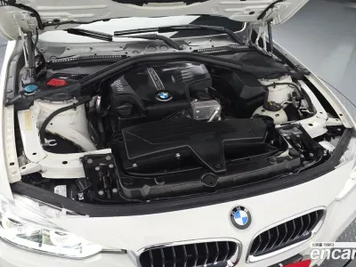 2018 BMW 3-Series 320i M Sport, фото 4, лот 10037666