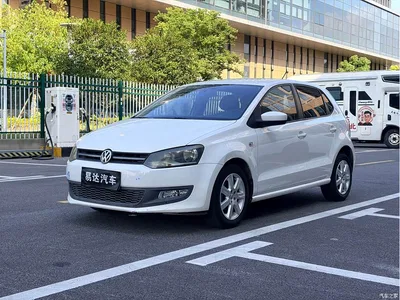 2013 Volkswagen Polo 1.4L Automatic Comfort Edition, фото 1, лот 10812254