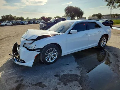 2017 CHRYSLER 300 LIMITED, фото 1, лот 10865166