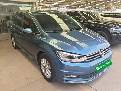 2016 Volkswagen Touran L 280TSI DSG Comfortline, фото 4, лот 10475444