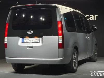 2025 Hyundai Staria HEV 1.6 Tourer 11-Seater, фото 2, лот 10144737