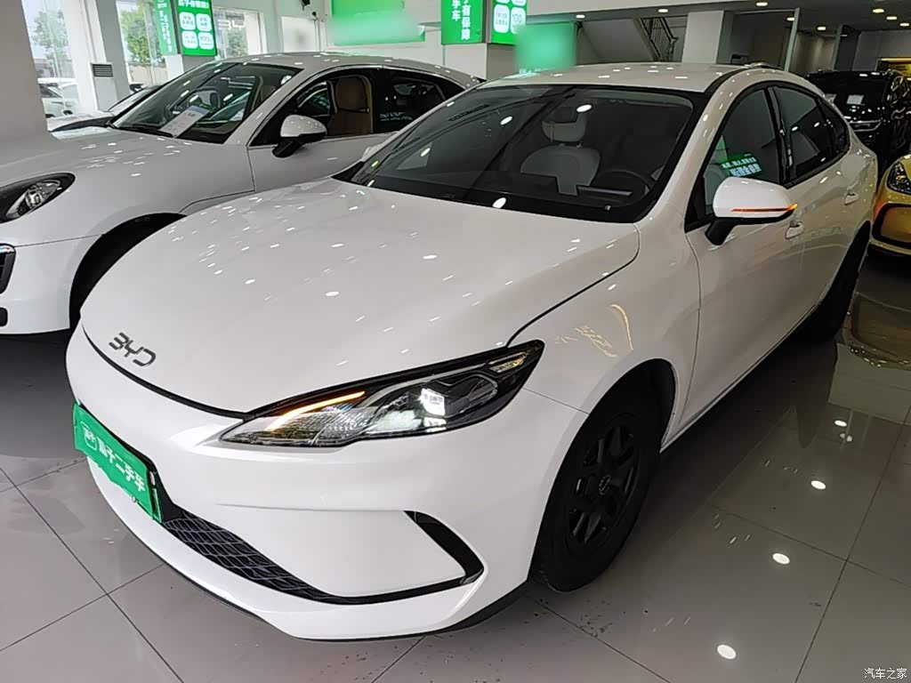 2025 BYD Hai Bao 05 DM-i DM-i Smart Drive Edition 55KM Luxury, фото 1, лот 11214663