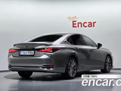 2019 Lexus ES 300h Luxury, фото 2, лот 10033355